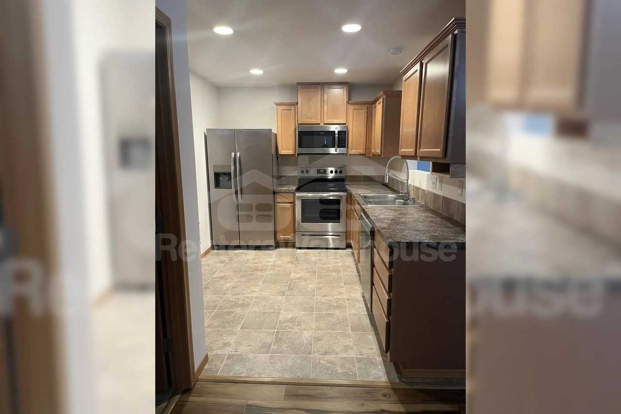 21531 Se 290th Pl - Photo 3 of 19