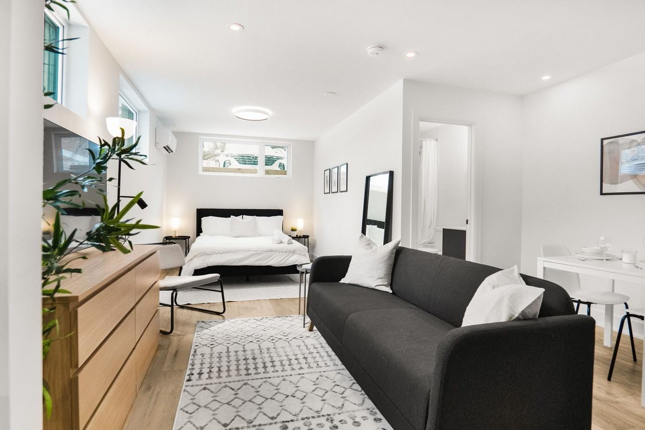 134 Forward Avenue #D