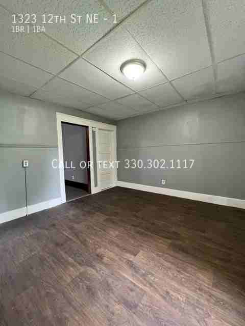 1323 12th St Ne #1 - Photo 3 of 9