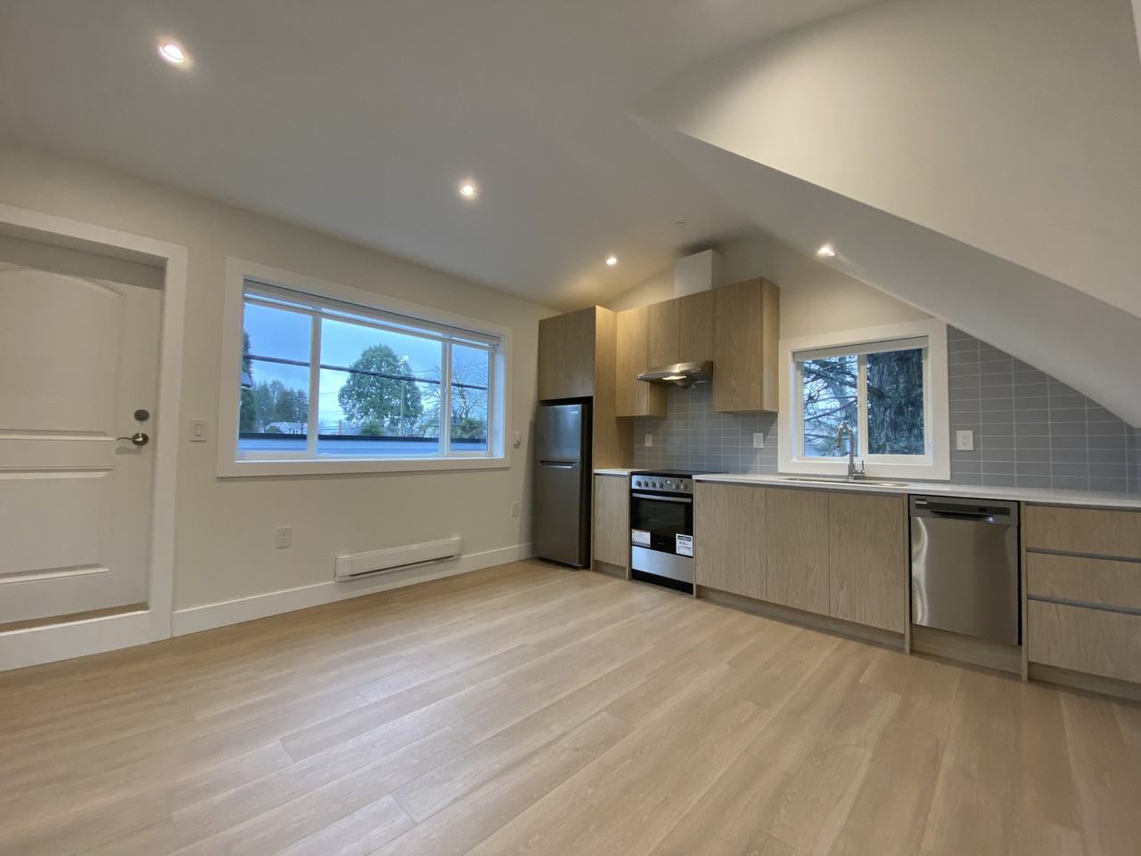 3171 Tolmie Street - Photo 3 of 14