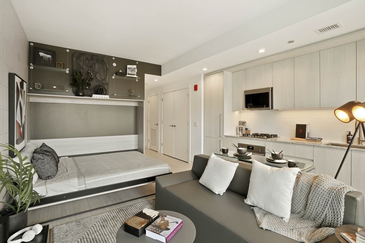 354 N Union Ave - Photo 2 of 17