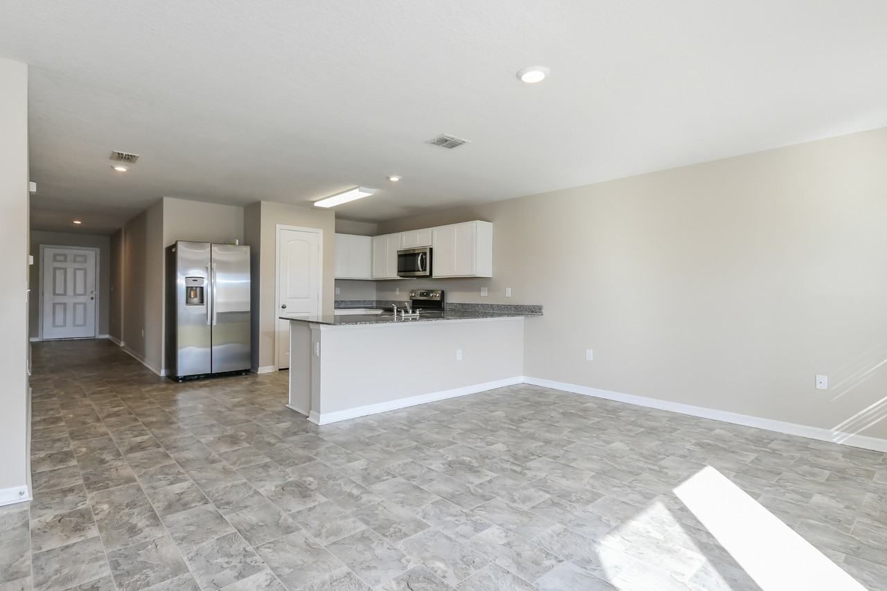 1162 Hudson Harbor Ln - Photo 6 of 16