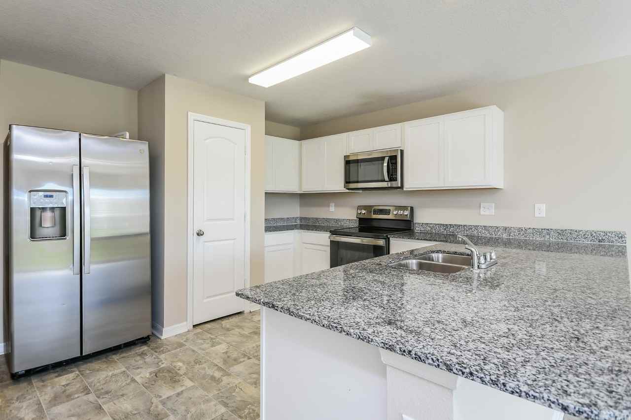1162 Hudson Harbor Ln - Photo 7 of 16