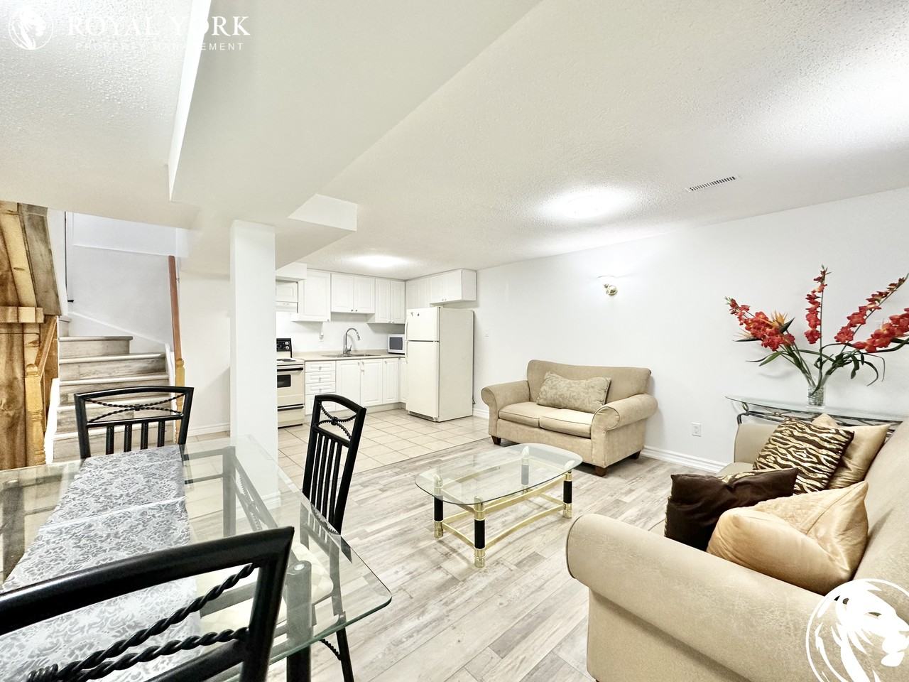 32 Large Crescent #2 - Photo 2 of 23