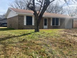 featured image of 529 Wren St