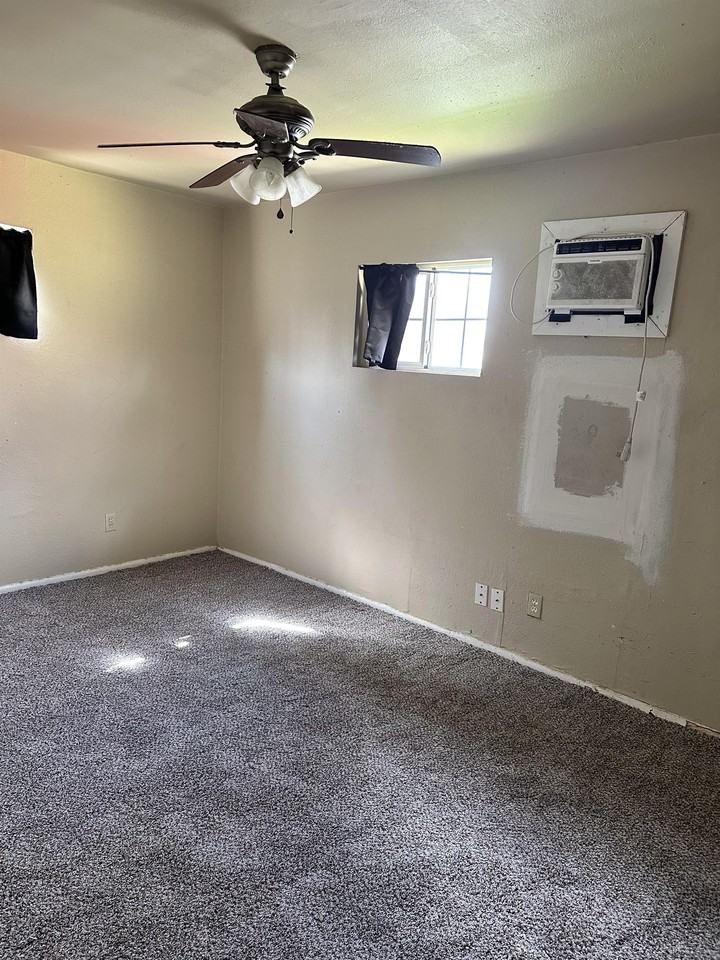 1334 Clare Dr #1 - Photo 5 of 6
