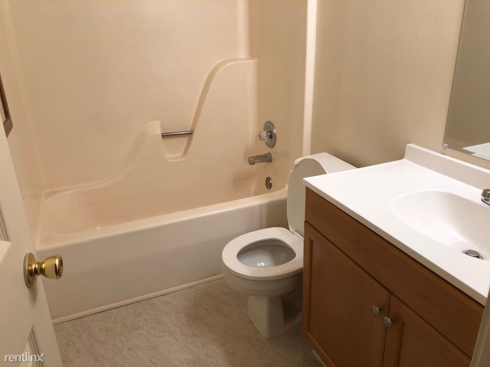 36 S Church St - Photo 2 of 8