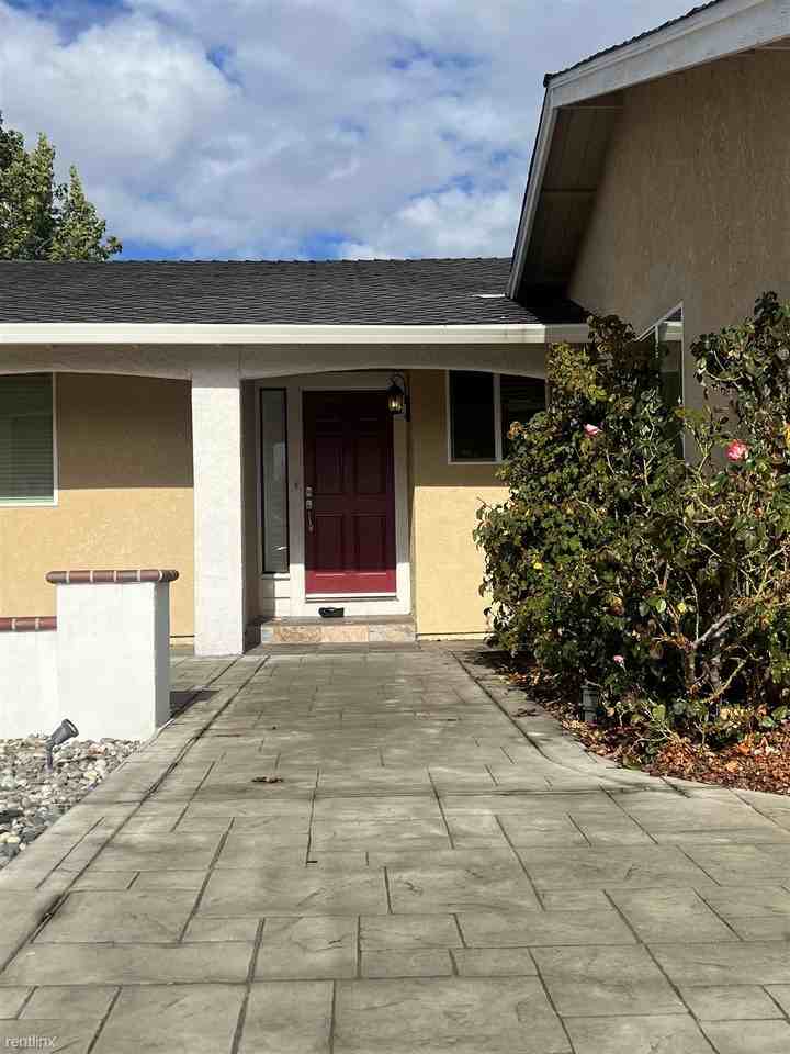 3118 Glen Alto Ct - Photo 2 of 32