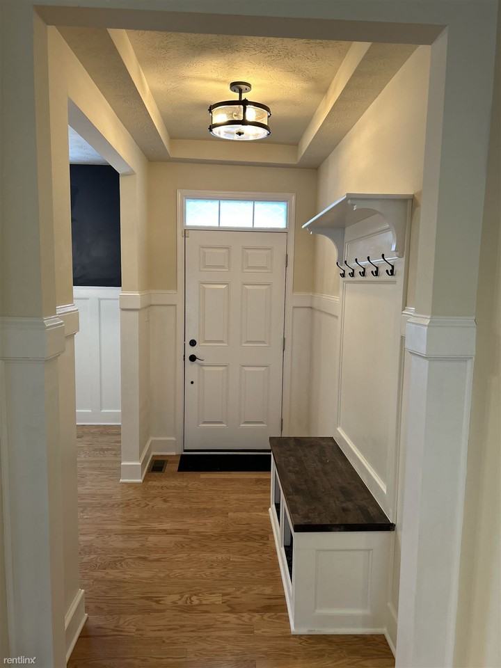 120 Robert St - Photo 2 of 25