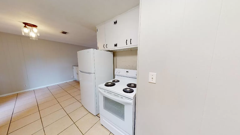 5687 Atlee Ave - Photo 2 of 12