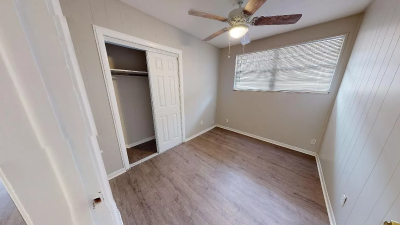 5687 Atlee Ave - Photo 5 of 12