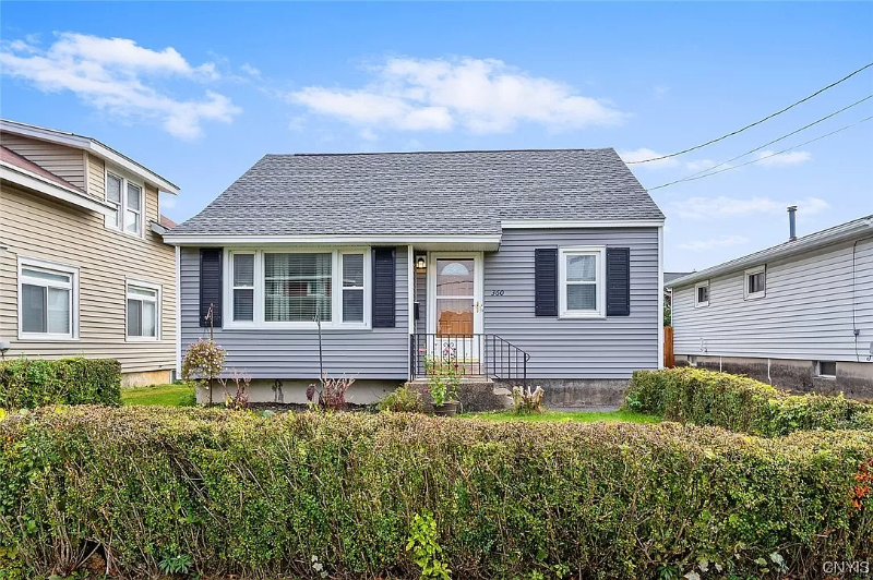 360 Medford Rd - Photo 3 of 26