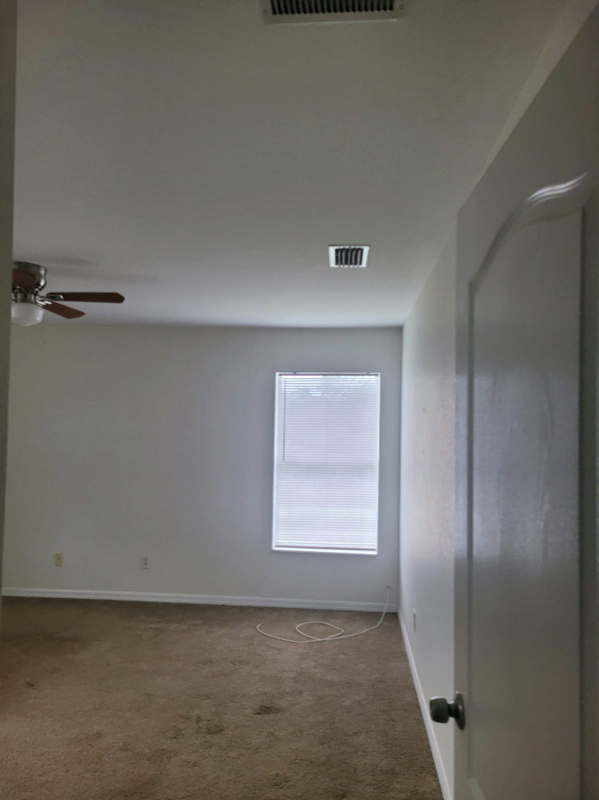 2813 34th St W - Photo 3 of 17