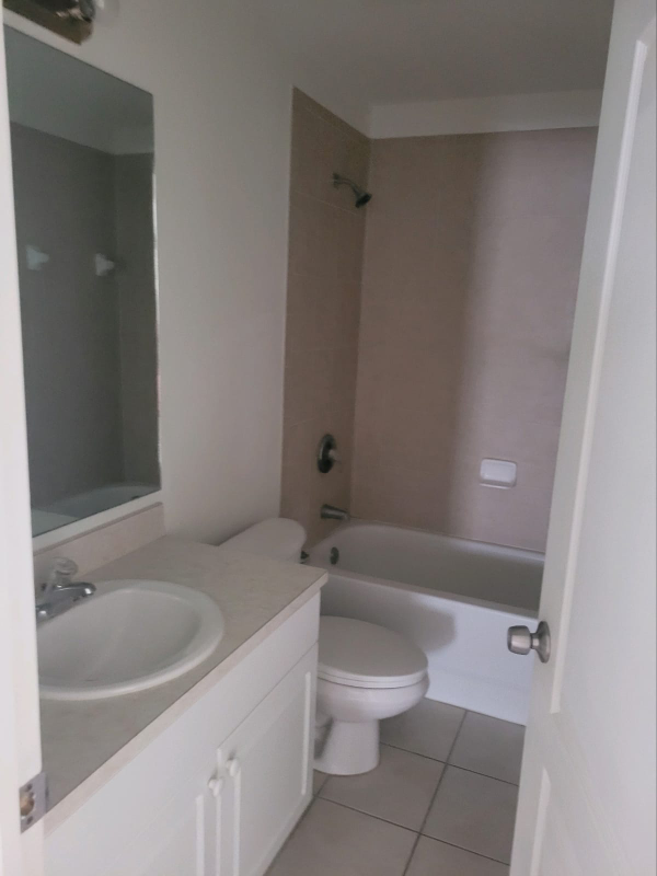 2813 34th St W - Photo 5 of 17