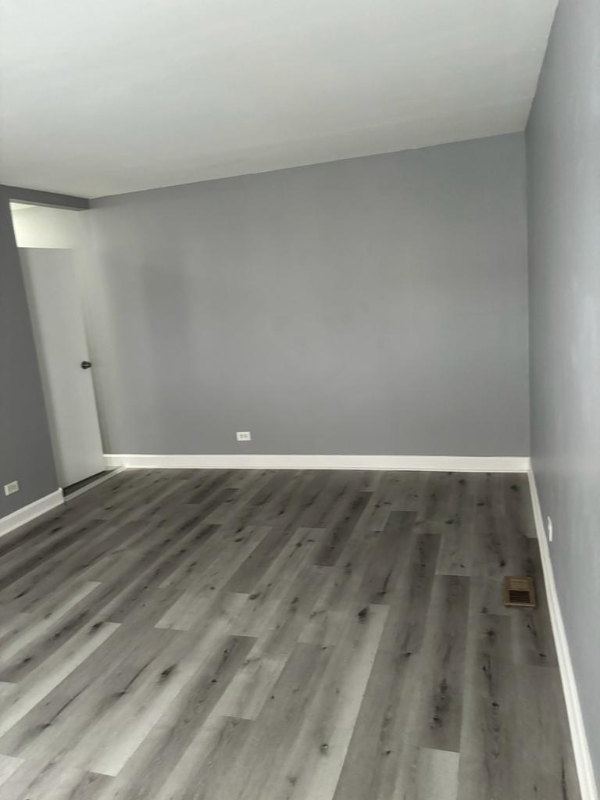 163 Williamsburg Rd - Photo 2 of 10
