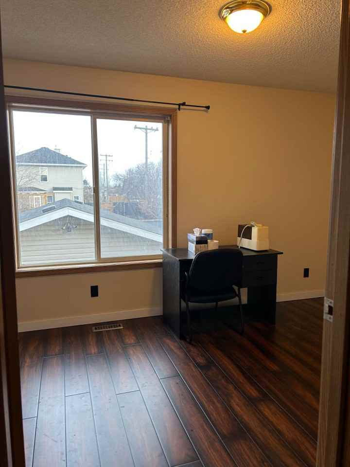 280 Harvest Gold Circle Northeast - Photo 2 of 11