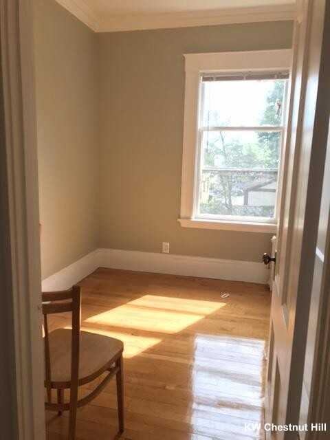 Centre St - Photo 4 of 14