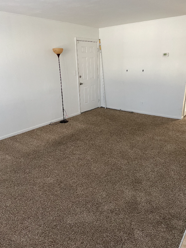 815 48th St #B - Photo 2 of 13