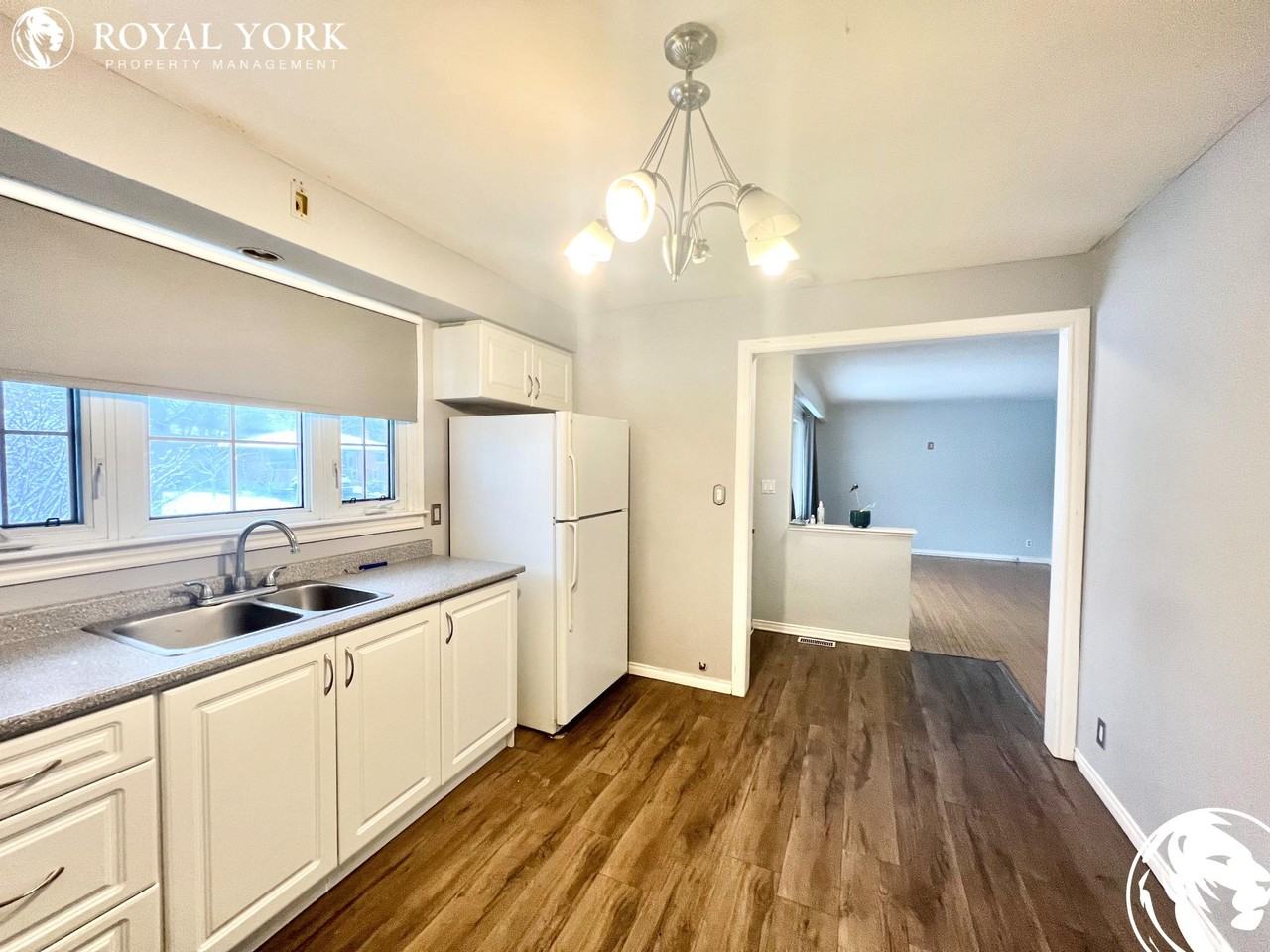 121 Mountford Dr #1 - Photo 3 of 25