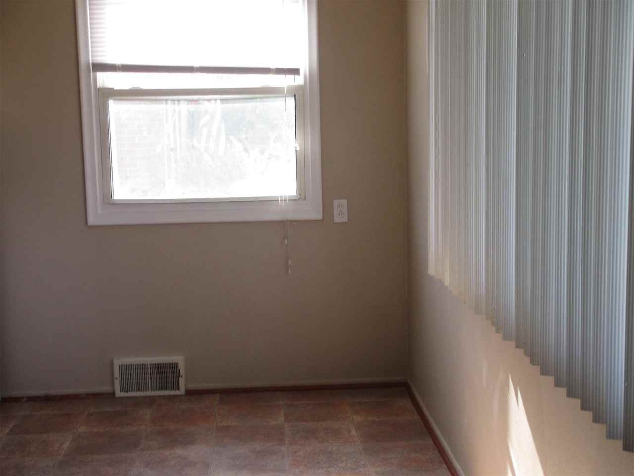 2569 Ackley Ave #1 - Photo 6 of 26