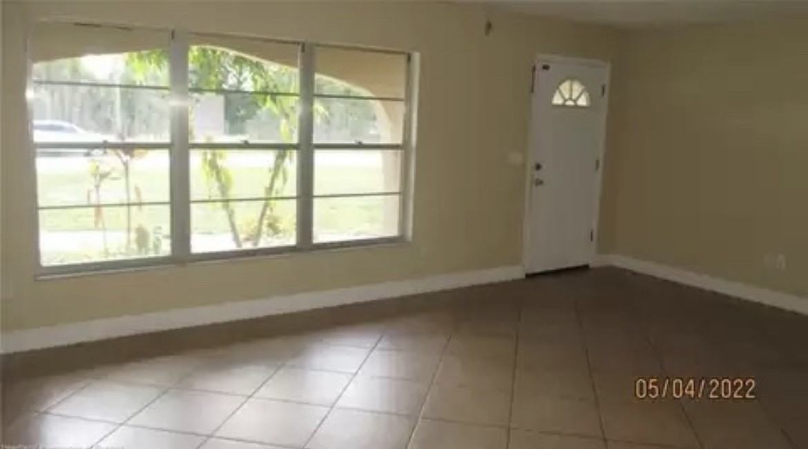 2618 N Hewlett Rd #NA - Photo 2 of 24