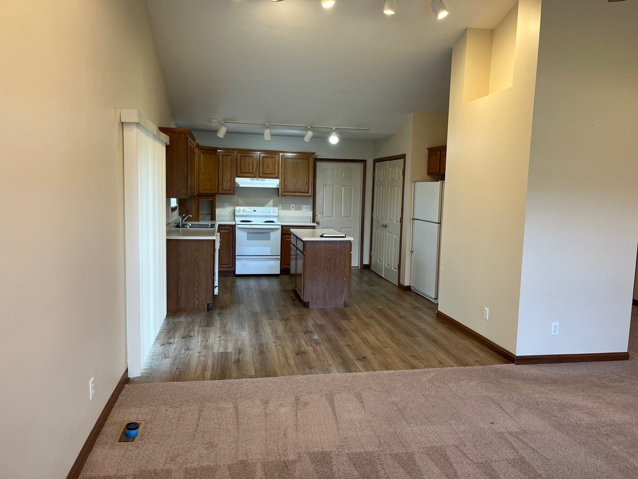 2928 East Buckskin Drive #2928 - Photo 2 of 14