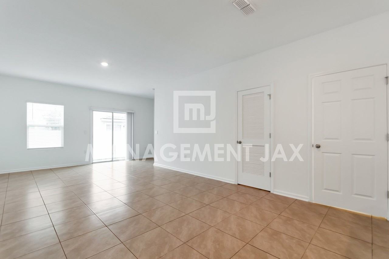 4002 Bay Hawk Ct #1 - Photo 7 of 14