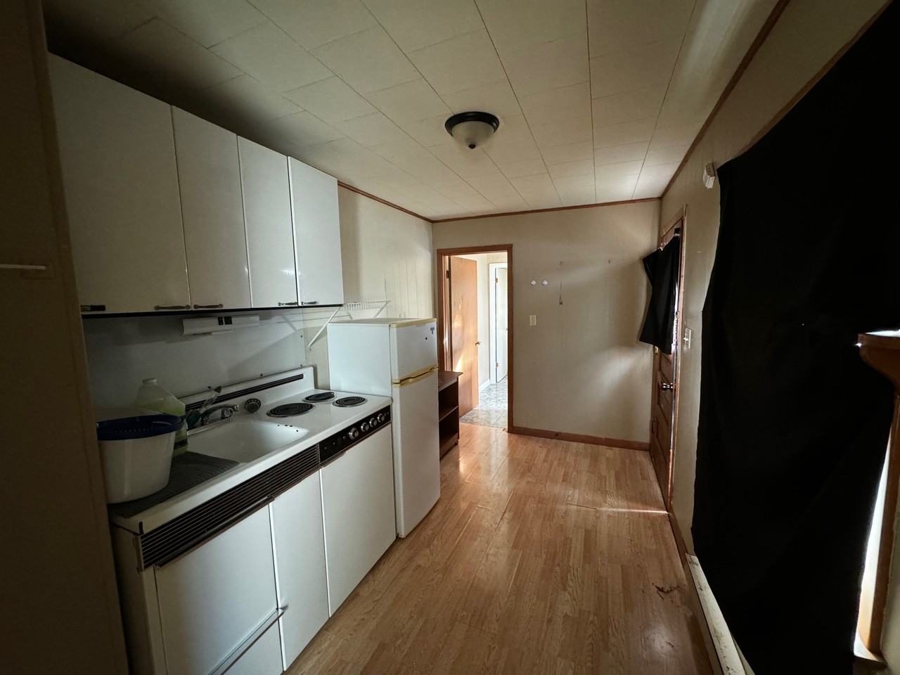 416 Ne 3rd Ave #2 - Photo 2 of 5