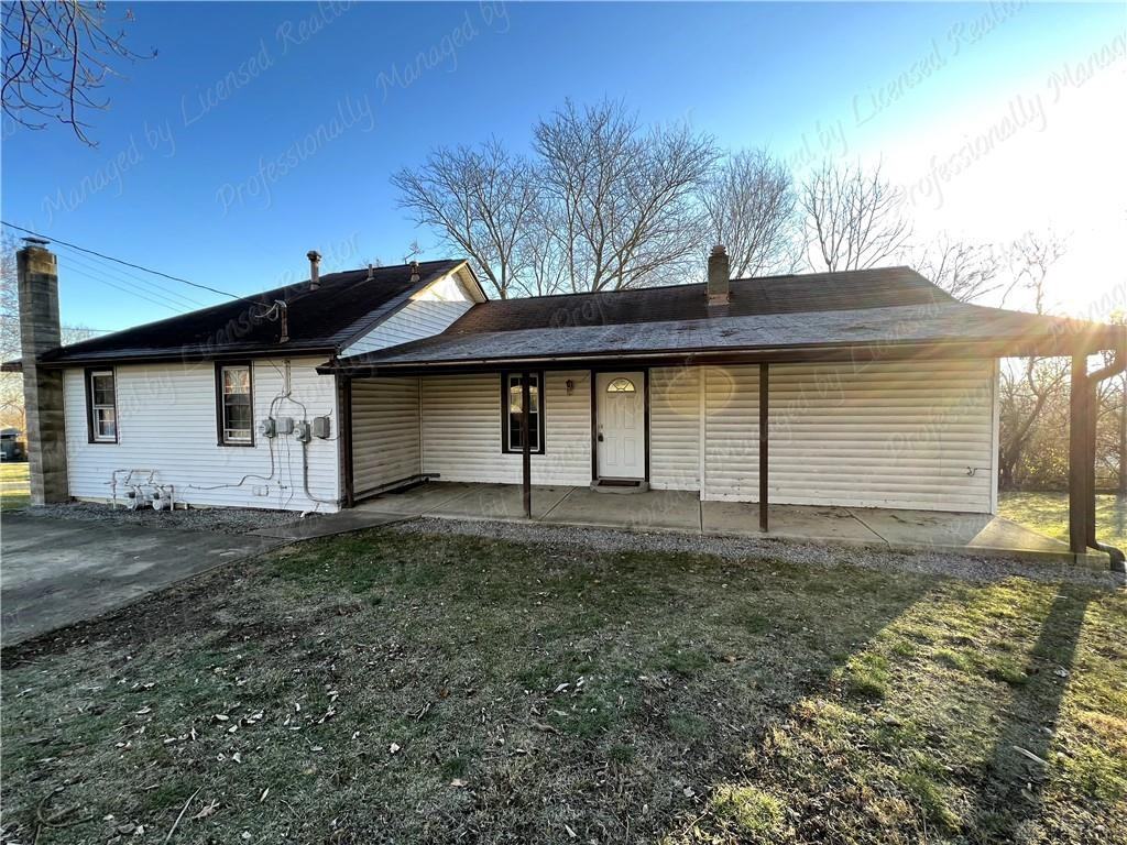 105 E Martindale Rd ##1/2 - Photo 3 of 19