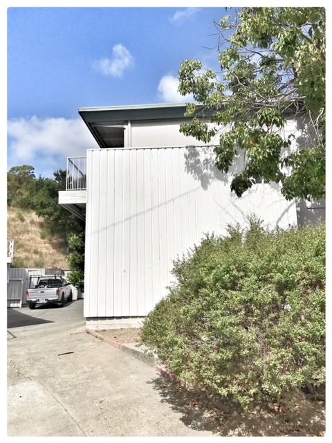 Village Court Apartments - Photo 2 of 14