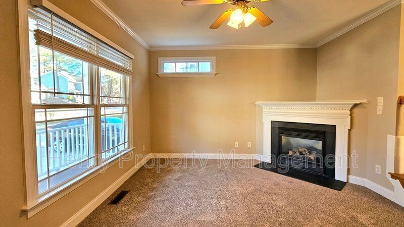 121 Rushing Wind Way - Photo 6 of 22