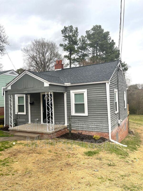 1212 N Miami Blvd - Photo 2 of 24