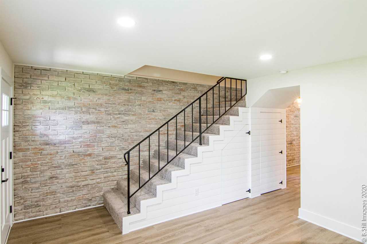 1744 Cambridge AvenueUnit 06 #06 - Photo 3 of 20