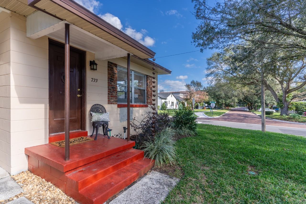 733 Delaney Park Dr #1 - Photo 2 of 29