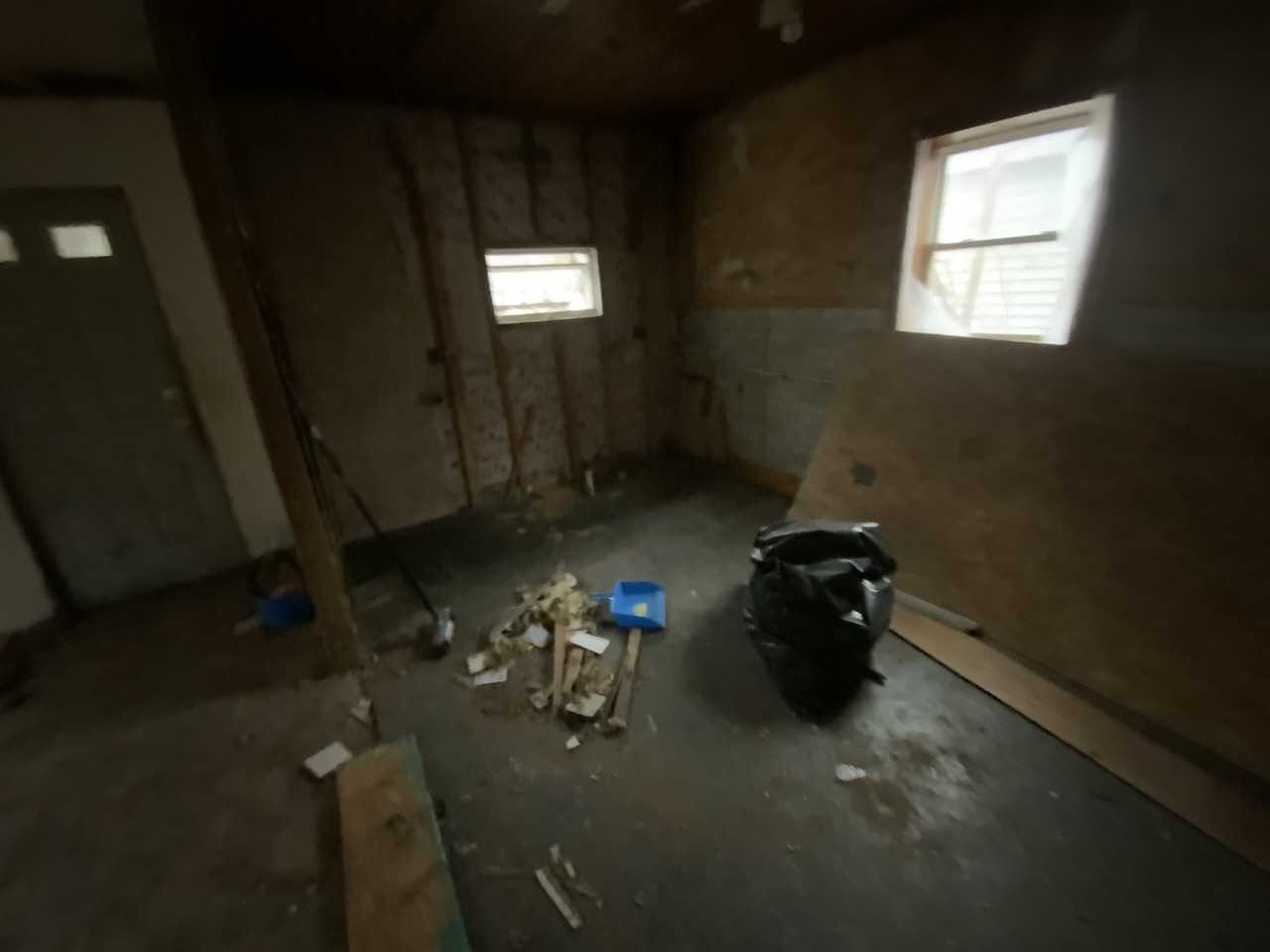 315 Whittier St #NA - Photo 3 of 19