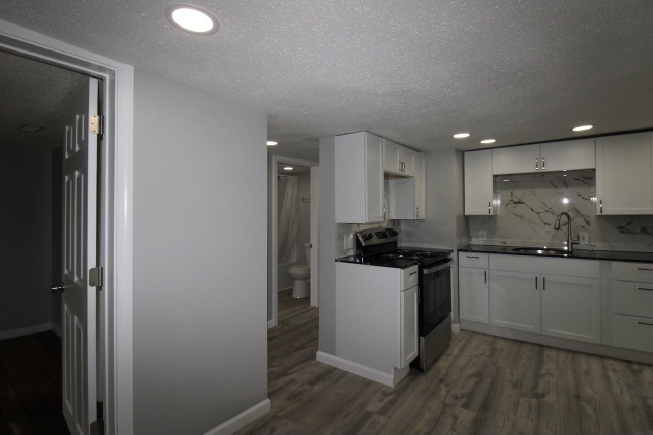 23 Arnold St #2 - Photo 3 of 10