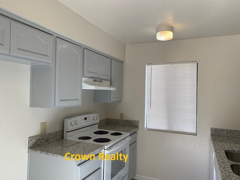 2811 W Mission Ct #1 - Photo 2 of 11