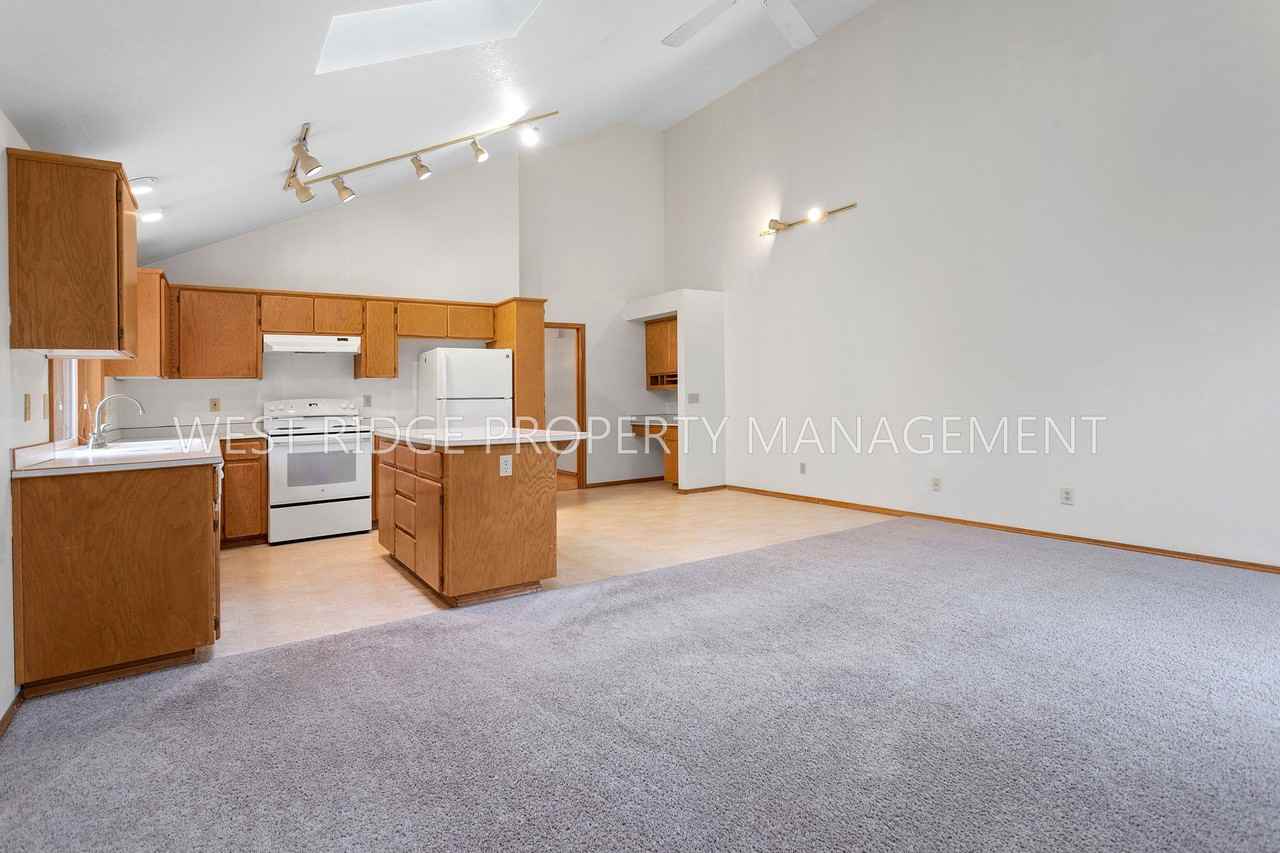 12759 Sw Morning Hill Ct #1 - Photo 7 of 22