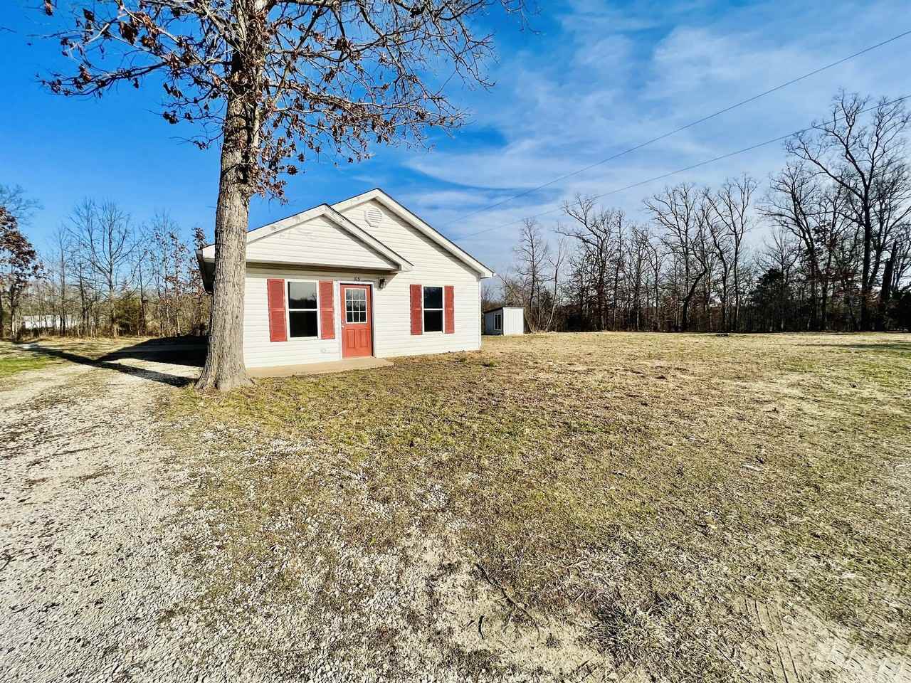 109 Edwin Ln - Photo 3 of 8