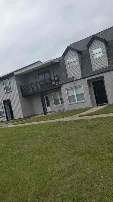 40468 W Hernandez Ave #2