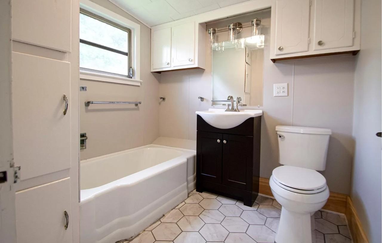 209 Moore Ave #NA - Photo 3 of 6