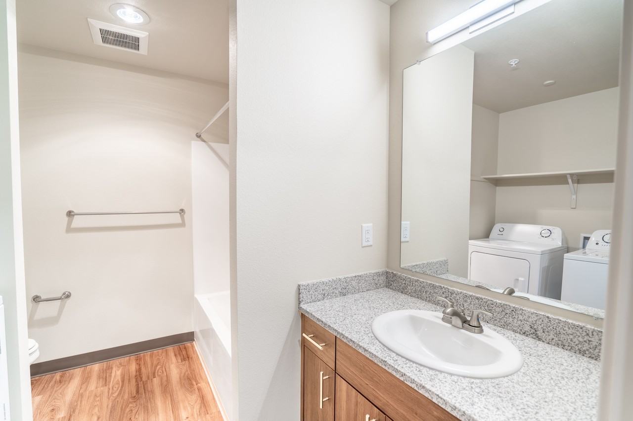 1041 Schurman Drive South - Photo 4 of 50