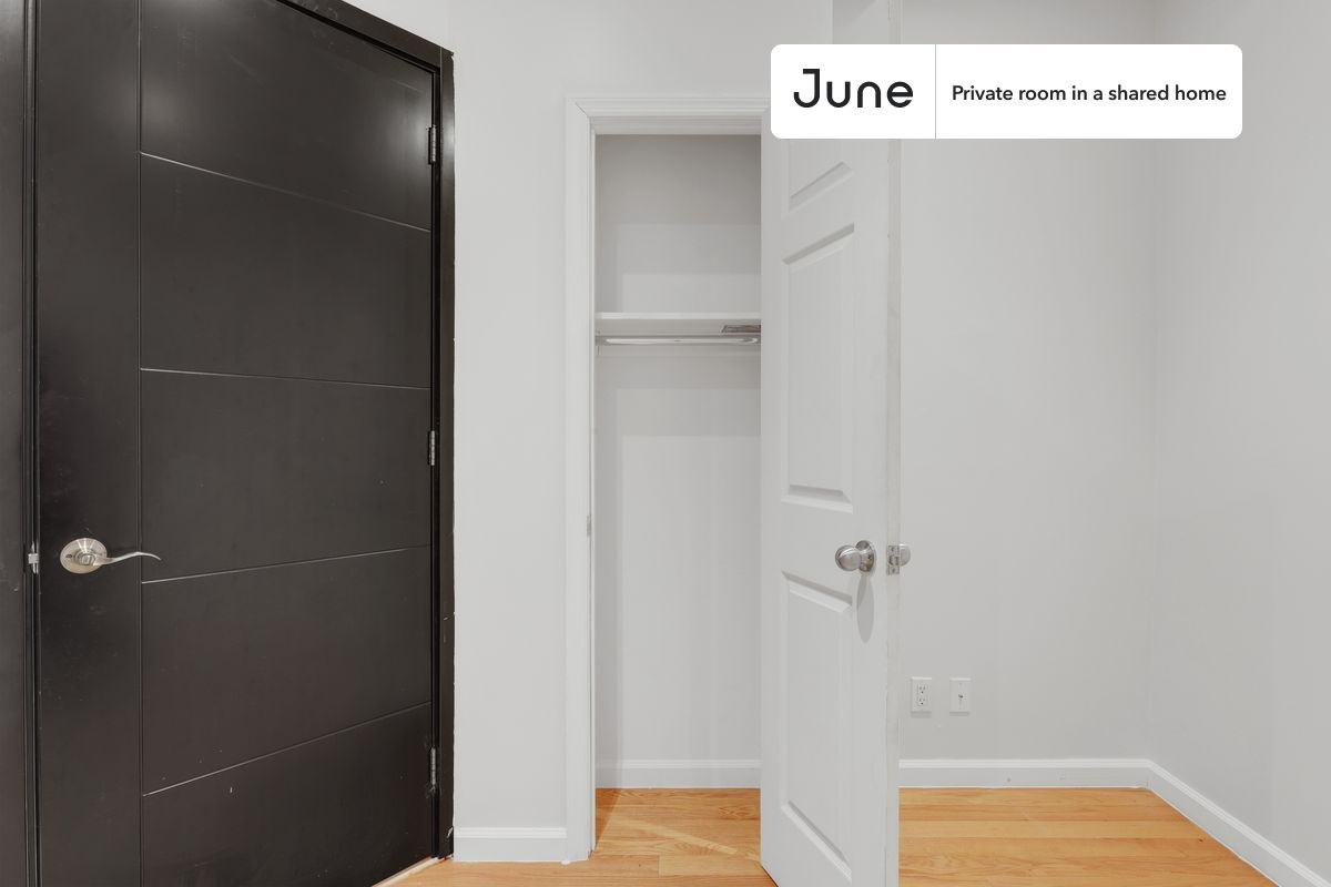 342 Manhattan Ave #C - Photo 5 of 15