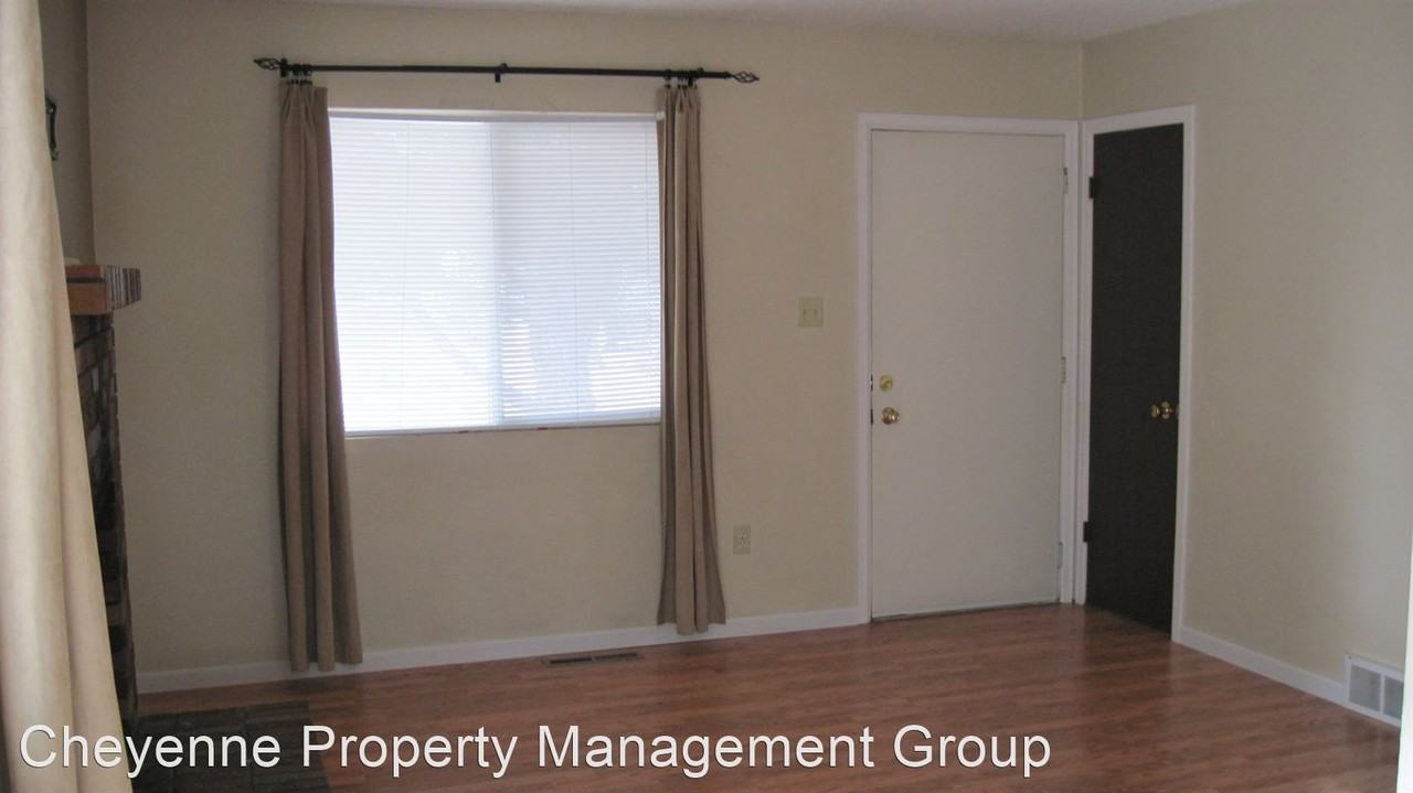 Townsend Place - Photo 3 of 5