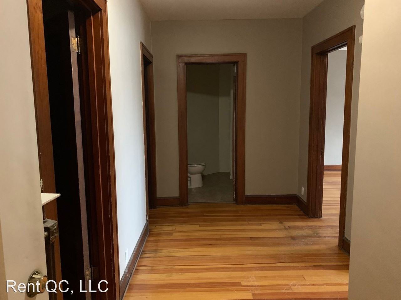 712 / 714 18th Ave Apartments in Villa Park, Moline, IL 61265 Zumper