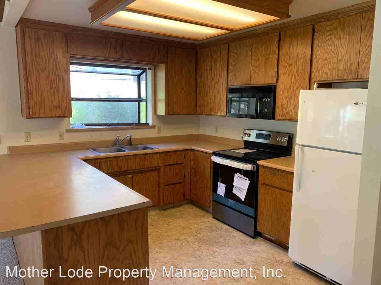 41/43 Gatewood Drive - Photo 2 of 8