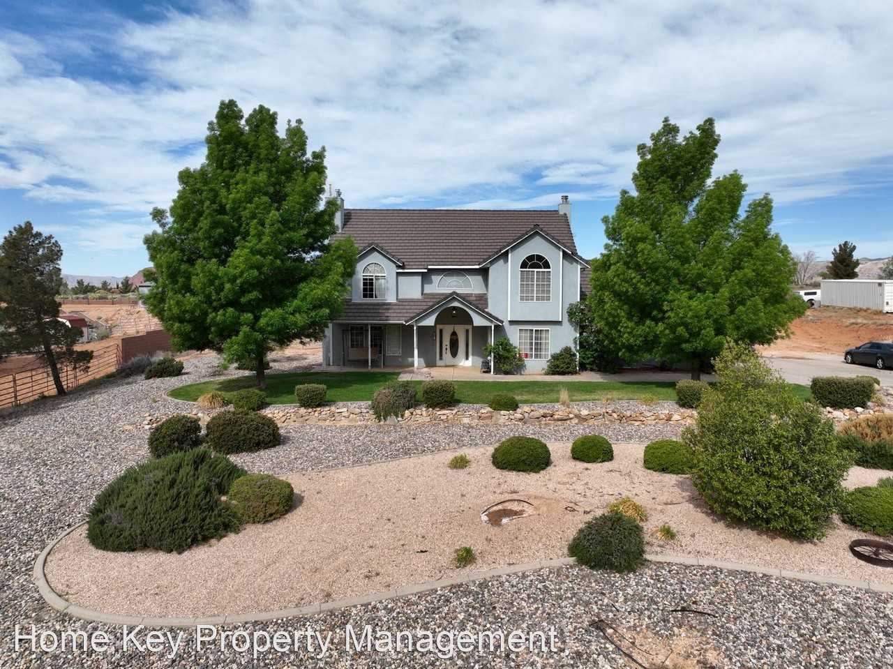 5695 N 1070 W - Photo 3 of 50