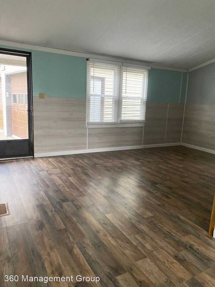 417 Mount Vernon Dr - Photo 2 of 9