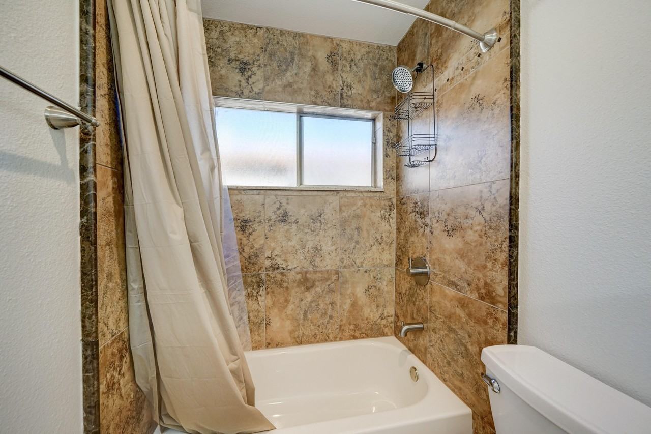 W Morten Ave - Photo 4 of 20