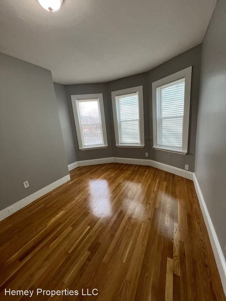 38 Cobden Street - Photo 2 of 9